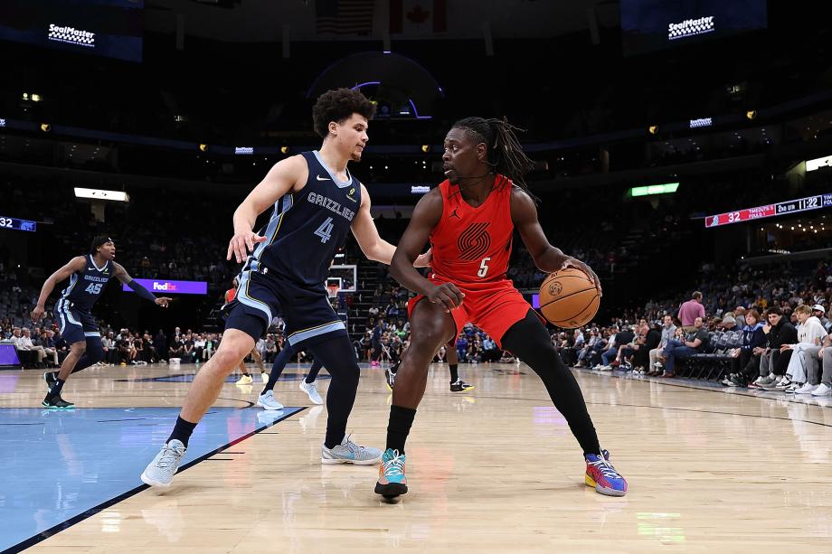 星空体育官网下载入口-NBA-霍勒迪35+11格兰特30+8 开拓者客场力克灰熊